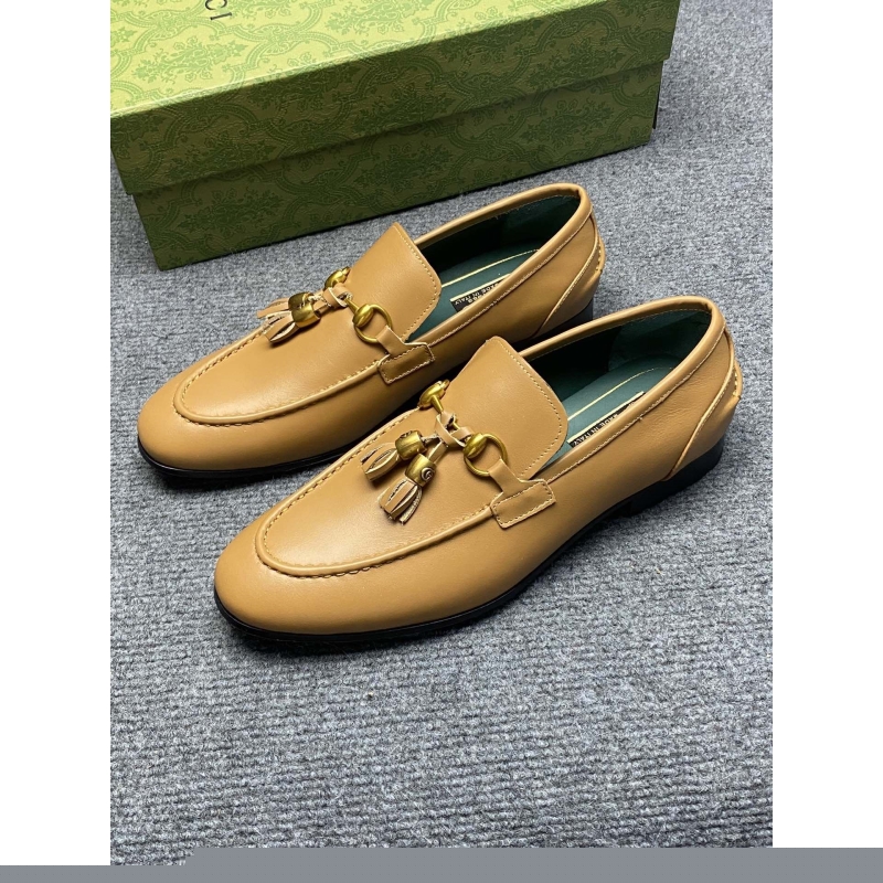 G*u*i leather shoes